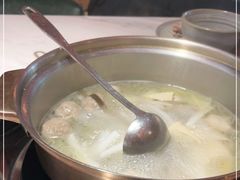 -喃喃椰·糟粕醋·椰子鸡火锅(七堡花园店)