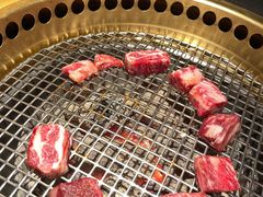 -铭牛烧肉·和牛海鲜自助(高新月牙湖店)