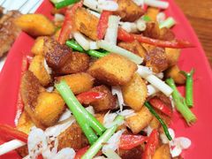 小葱拌饼子-金太阳海鲜烧烤·本地人餐厅(东纬路旗舰店)