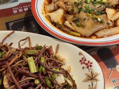 酸辣土豆宽粉-易老妈蹄花.特色川菜(人民公园总店)