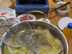 -牛满溢·自助潮汕鲜牛肉火锅(龙汇路店)