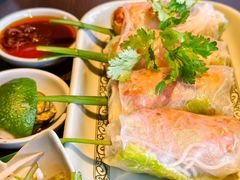 -大头虾越式风味餐厅(光明广场店)