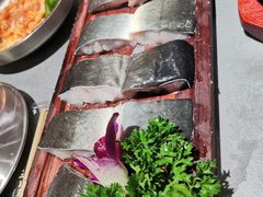 -围炉肉舍•炭烤活鳗•丹东海鲜烤肉(步行街店)