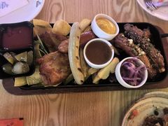 -Famous肥猫墨西哥音乐餐吧(五棵松华熙LIVE店)