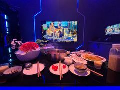 -唯爱KTV聚会餐厅(仙林东城汇店)