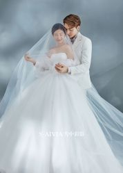 -雪中彩影婚纱摄影·微光艺术中心