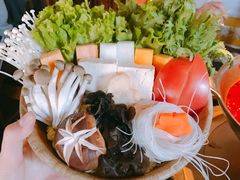 -湊湊火锅·茶憩(新中关购物中心店)