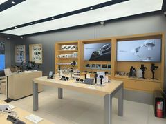 -DJI大疆(深圳华强北曼哈授权体验店)