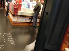 -西西弗书店&矢量咖啡(壹方购物中心店)