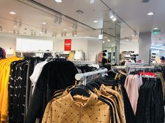 -H&M(天一广场店)