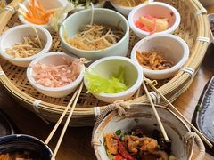 -包整·丝娃娃(一览甲秀楼风景店)