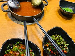 冬阴功锅底-呷哺呷哺(砂之船奥莱店)