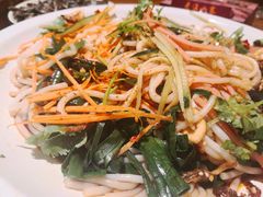 老滇凉米线-老滇山寨•云南特色菜•地方菜•民族风情歌舞表演(金碧店)