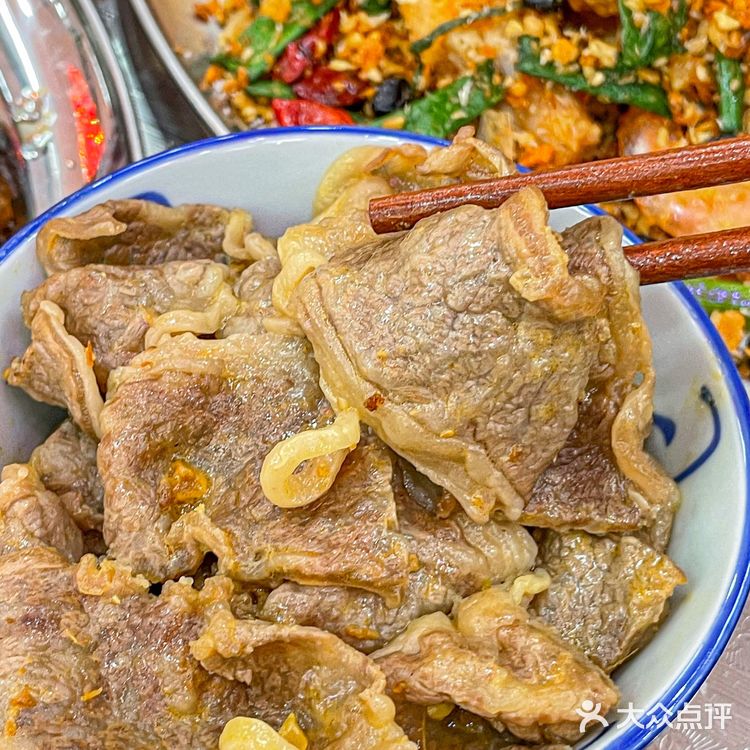 低评分小店也有好味道 | 谁家好老板管自己的火锅叫牛屎湾啊?