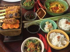 -DiAtas by Art Cafe Bumbu Bali