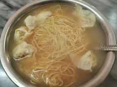-肥佬良扣肉粉面店(梧州总店)