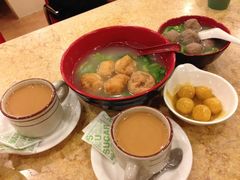 鱼肉豆腐，咖喱鱼蛋，牛筋丸-旺角宝港式茶餐厅(寮步店)