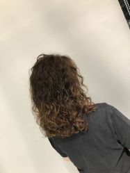 -卓梵美发·精品Salon