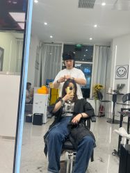 -5M HAIR SALON