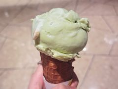 开心果烤榛子碎-LUNEURS月乐诗 冰淇淋咖啡(环贸店)