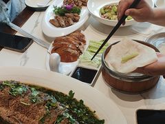 -梅利汴京烤鸭•开封豫菜地标店(东大街店)