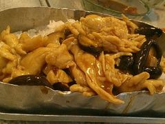 香菇鸡肉片盖浇饭-做了不起的80后