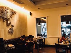 大堂-星巴克臻选(广州沙面店)