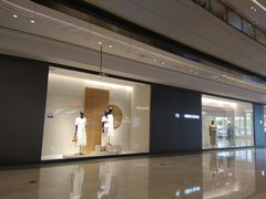 -URBAN REVIVO(上海中庚漫游城店)
