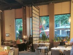-洛缦音乐餐厅(工业展览馆万象城店)