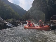 -雅鲁激流探险漂流