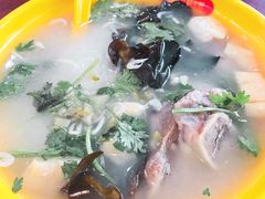 大骨头粉丝汤-小杨生煎(香港名都店)
