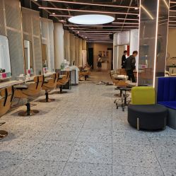 -PE SALON 