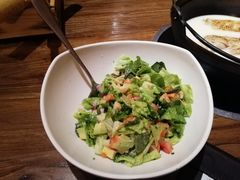 三文鱼时蔬沙拉-FROM FARM八亩农场(三里屯店)