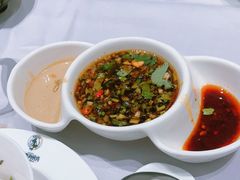 -红鼎豆捞·非遗鲍皇汤火锅(宝丰路店)