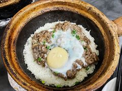 窝蛋牛肉煲仔饭-红星光发煲仔饭(大石街店)