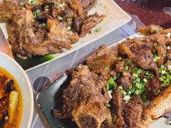 -江湖亮亮蒸虾大排档烤全羊清真(武汉总店)