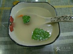 -天天向上素食餐厅(五台山店)