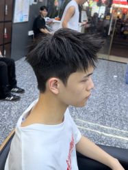 -藤野造型专业烫染接发