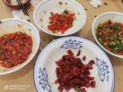 -老游独一佳湘菜馆(高新四路店)