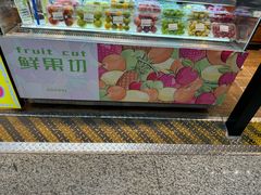 -周黑鸭(地铁虹桥火车站店)