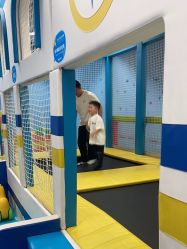 -孩子王童乐园(西安盛龙店)