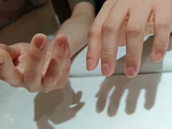 -孔雀手美甲美睫护理