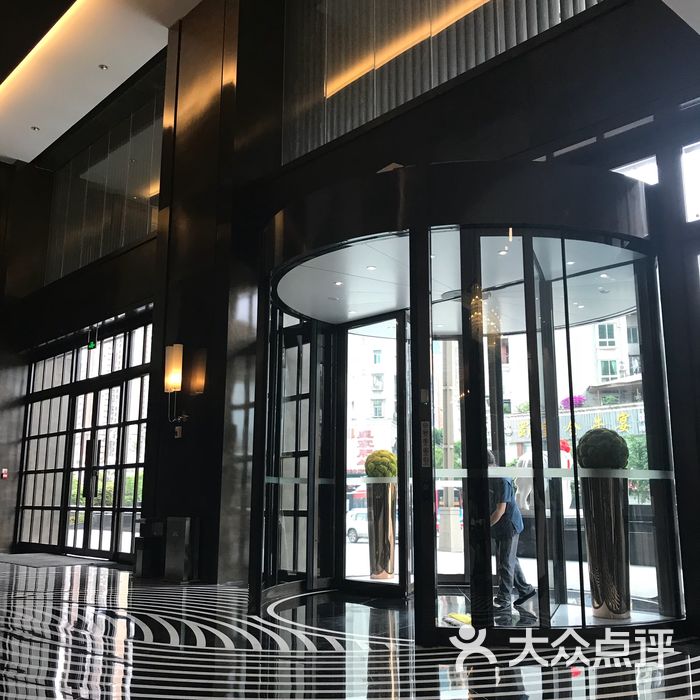 巴中秦川大酒店