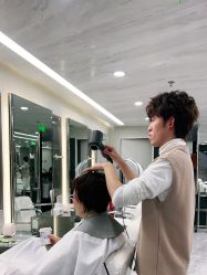 -简法造型·品牌形象店