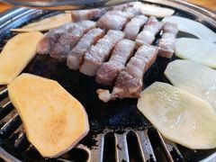 -唯成•韩国炭火烤肉 유성고기