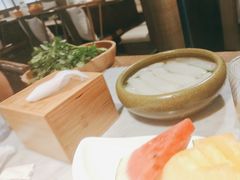 -尚尚仙·酸汤猪手·猪肚鸡火锅(华联万柳购物中心店)