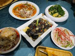 -乡村馕坑肉·烧烤·新疆菜·本地人更爱吃(阿勒泰首店)