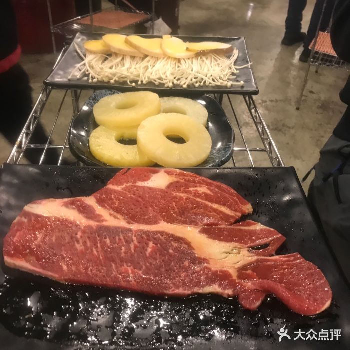 牛匠人八号仓库烤肉名家图片 