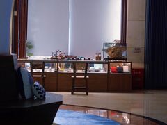 -皇马海口湾海景酒店(万绿园秀英港店)