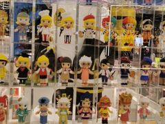 -泡泡玛特POPMART(侨福芳草地店)